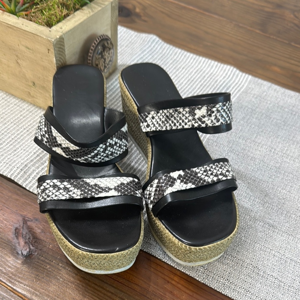 Black and White Snake Print Women's Wedge Sandals